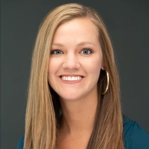 Meet your Posher, Caroline